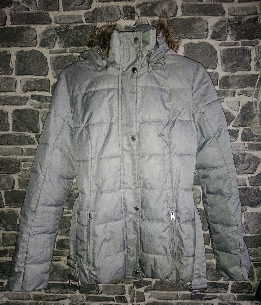 Livre Schicke Damen-Winterjacke / Steppjacke in Hellgrau mit Kapuze Size S