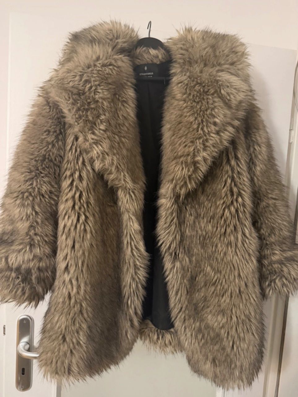 Stradivarius  Stradivarius Felljacke Size L