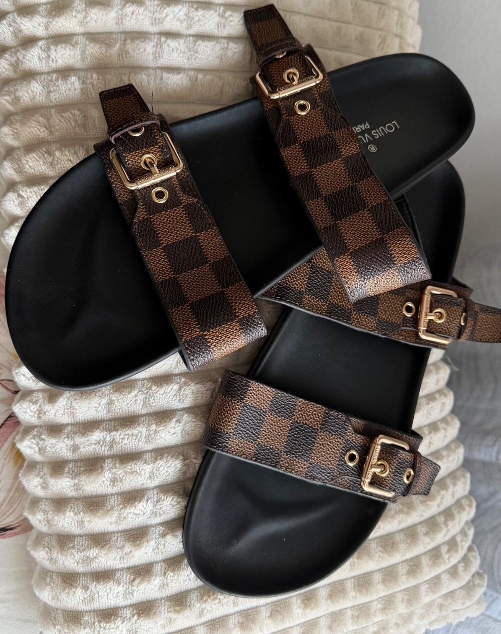 LV Sandalen 39