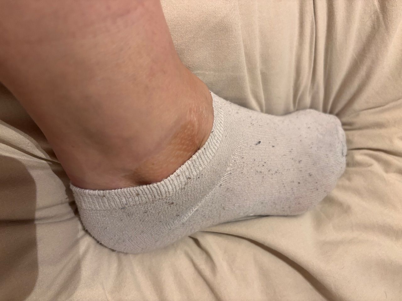 Keine  WEIßE GETRAGENE SOCKEN