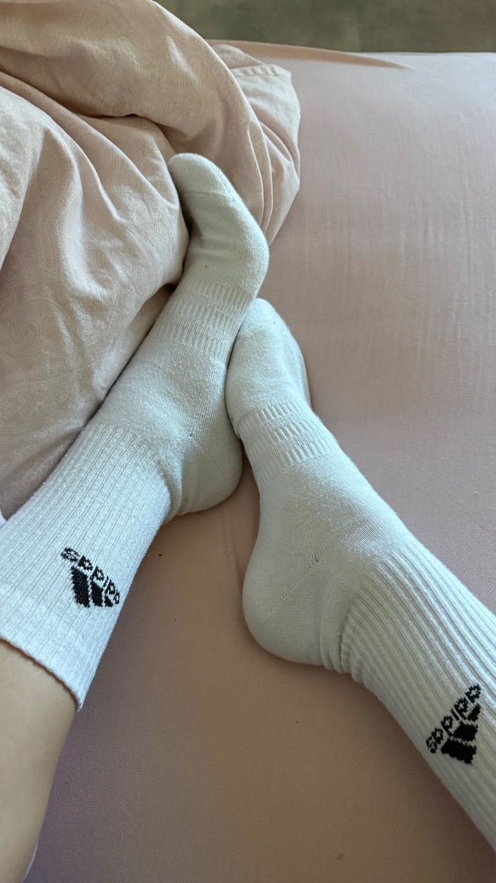 Adidas schöne getragene Adidas Socken  Size 39