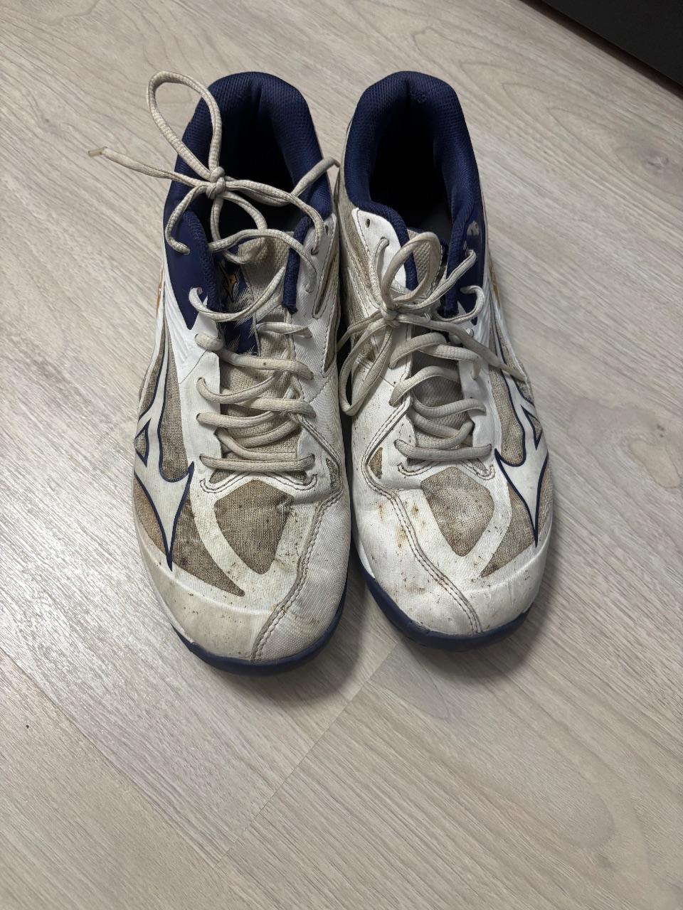 Dreckige Schuhe benutzt