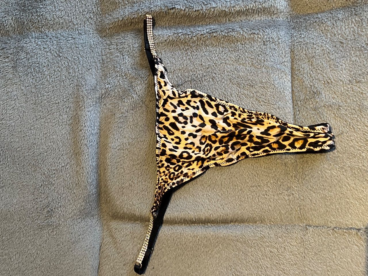 benutzter/getragener Tanga  Size S