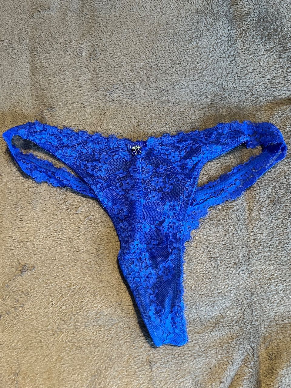 benutzter/getragener Tanga  Size S
