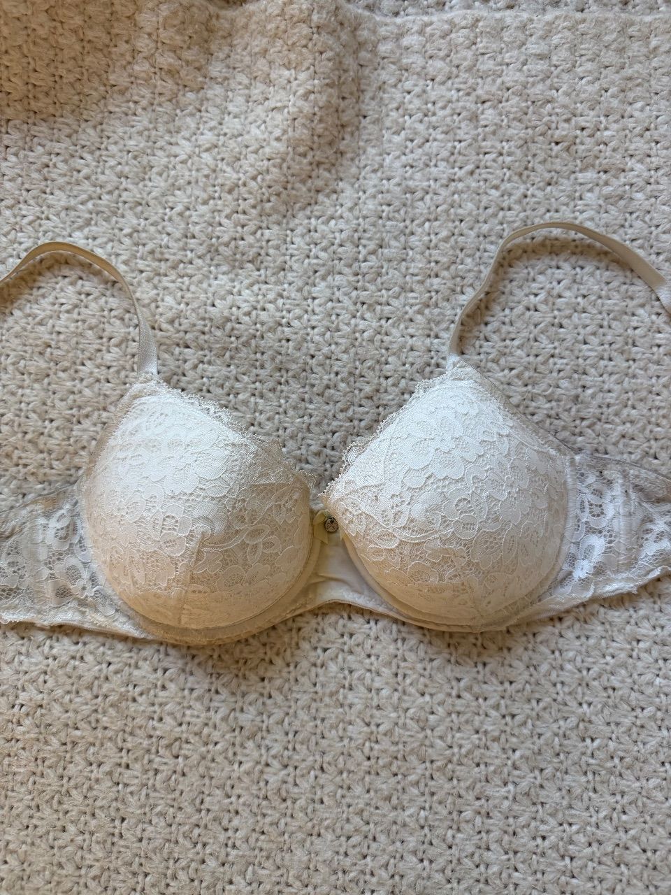 hunkemöller  Weißer getragener Bh  Size L