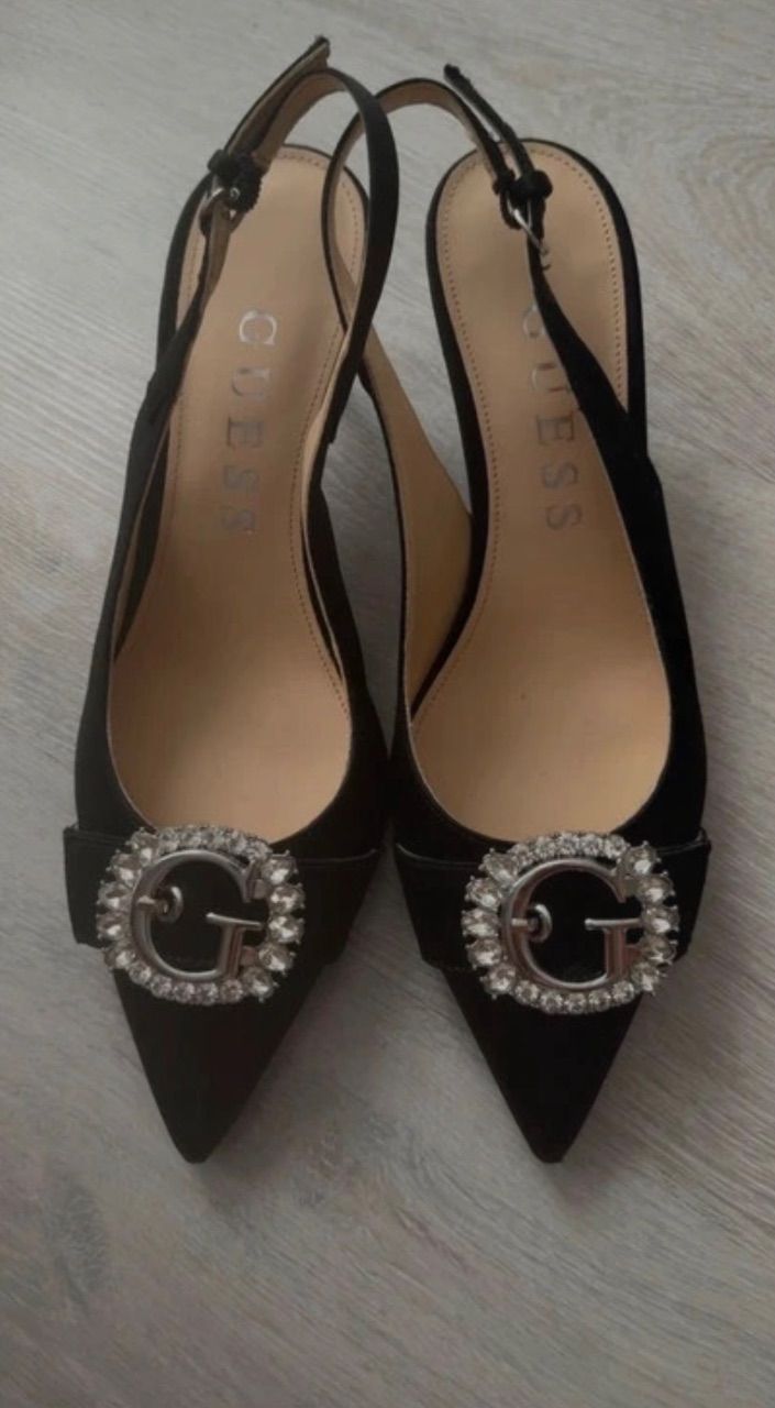 Guess Guess Pumps Size 39