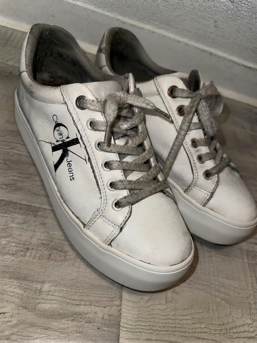 Calvin Klein Sehr oft getragene Schuhe  Size 38