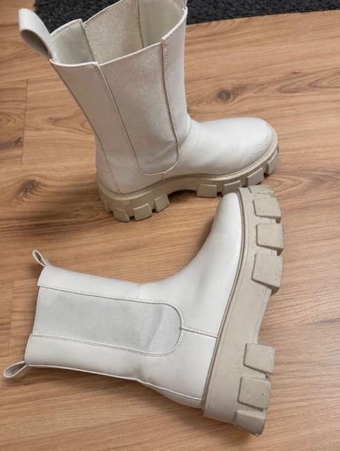 Stiefel weiß