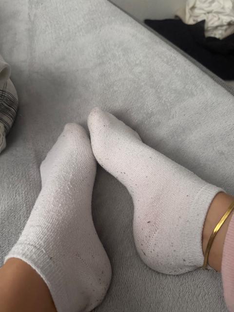 No Name dreckige getragene socken