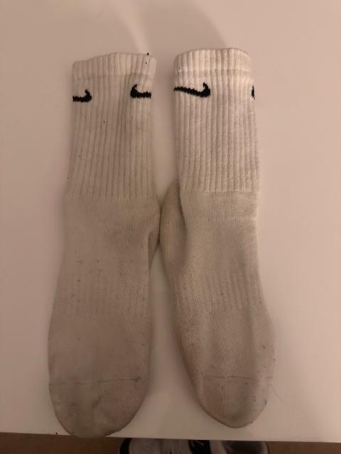 Nike Socken verkaufen (2 Tage lang getragen)