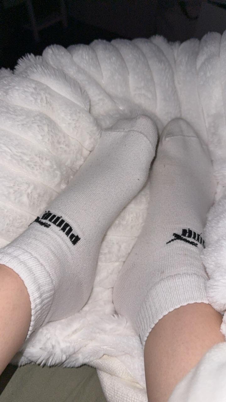 Verkaufe getragene Socken u.a. Bilder gr. 38