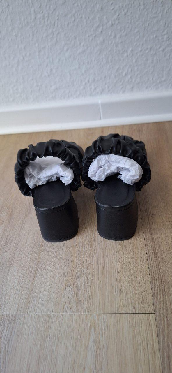 Sandalen mit Blockabsatz