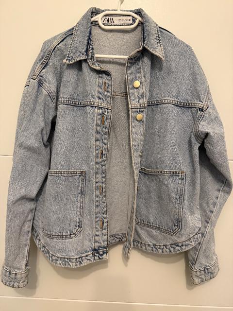 Zara Jeansjacke Size M