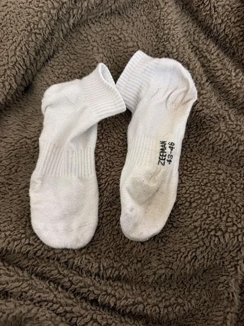 Ohne Marke getragene socken