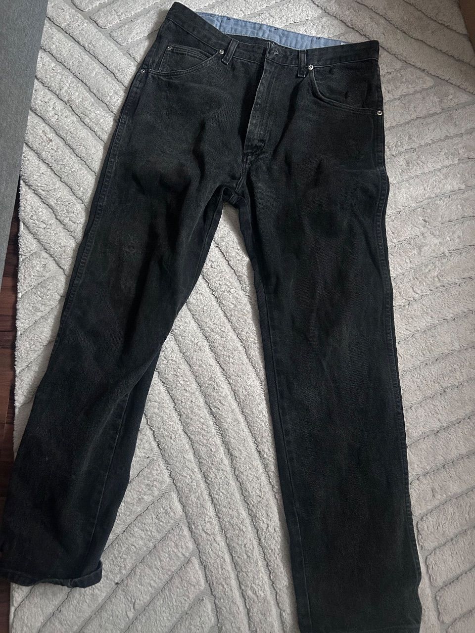 Schwarze Thrifted Jeans