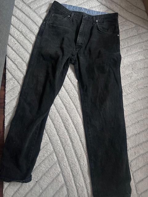 Schwarze Thrifted Jeans