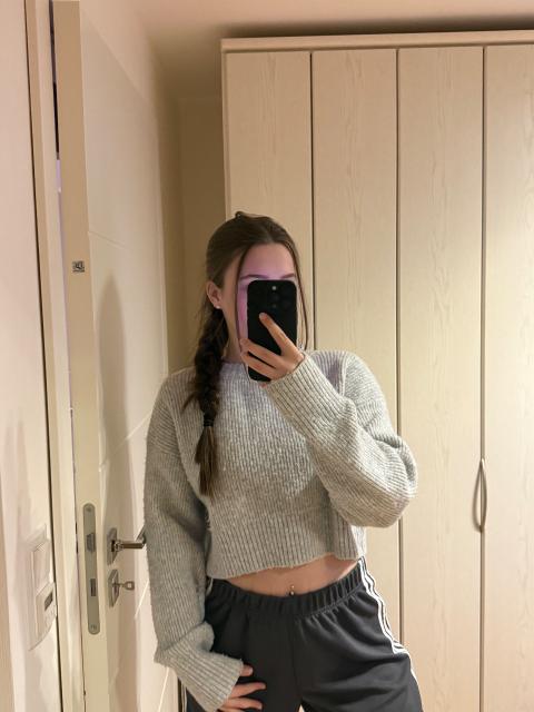 shein bauchfreier Pullover Size M