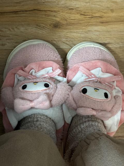 Hausschuhe kawaii rosa Size 37