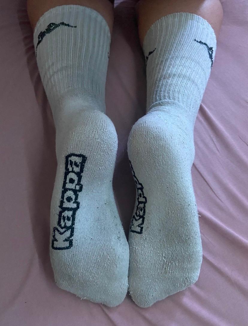 Getragene Socken/Unterwäsche zum Verkauf
