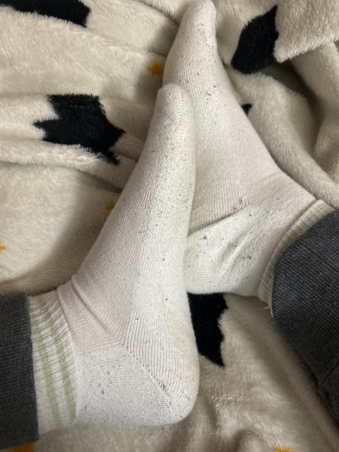 Weiße getragene Socken Size 40