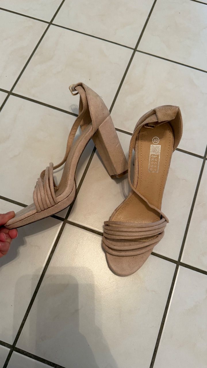 High Heel Size 40