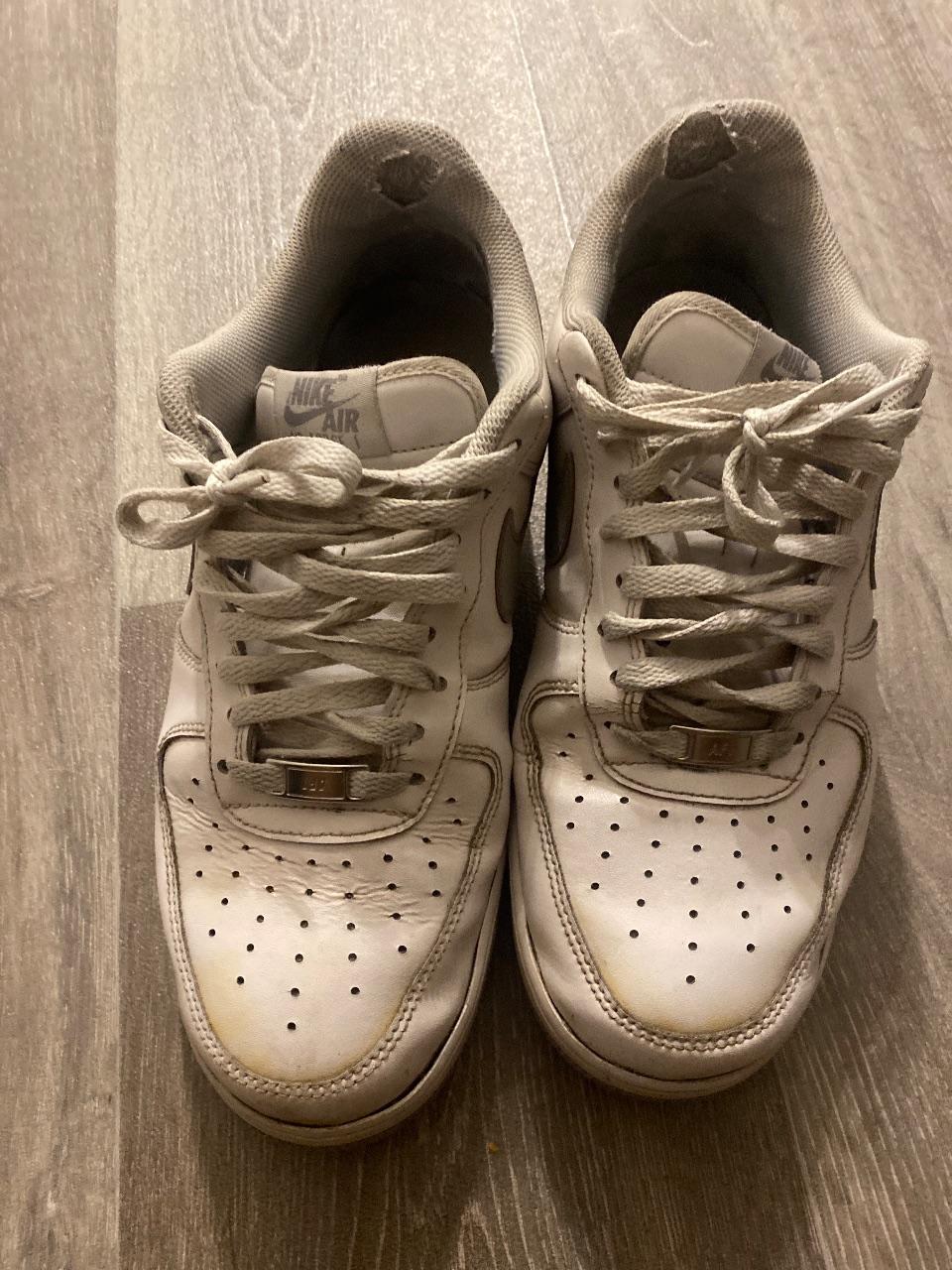 Getragene Air force in weis grau