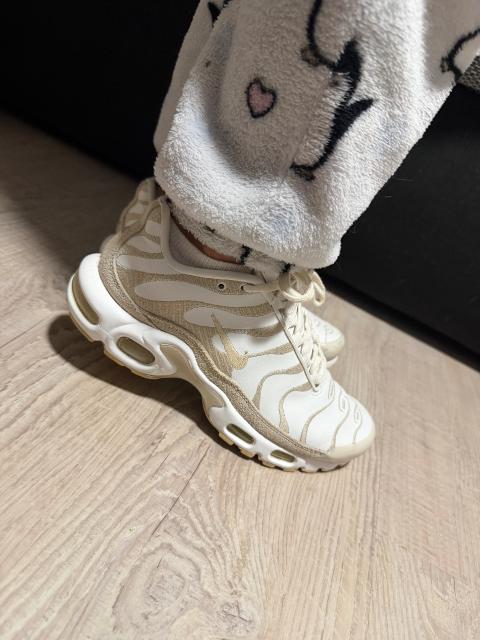 Nike Nike TN Beige Size 36