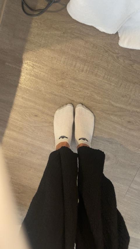 Adidas Weiße Adidas Socken getragen zum verkaufen Size XXS