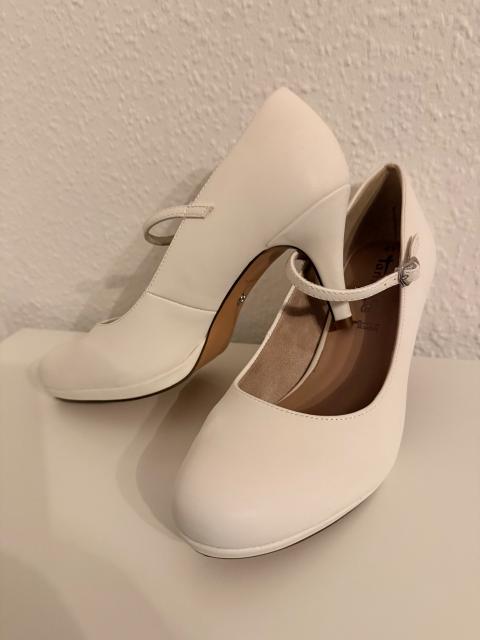 Tamaris Weiße Tamaris Pumps mit Riemchen – Gr. 41 Size 41