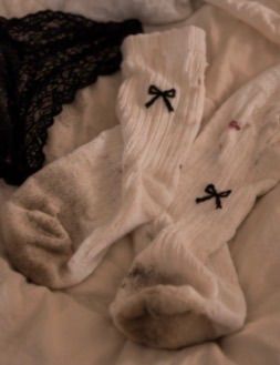 Lange getragene Socken und t*ngas Size S