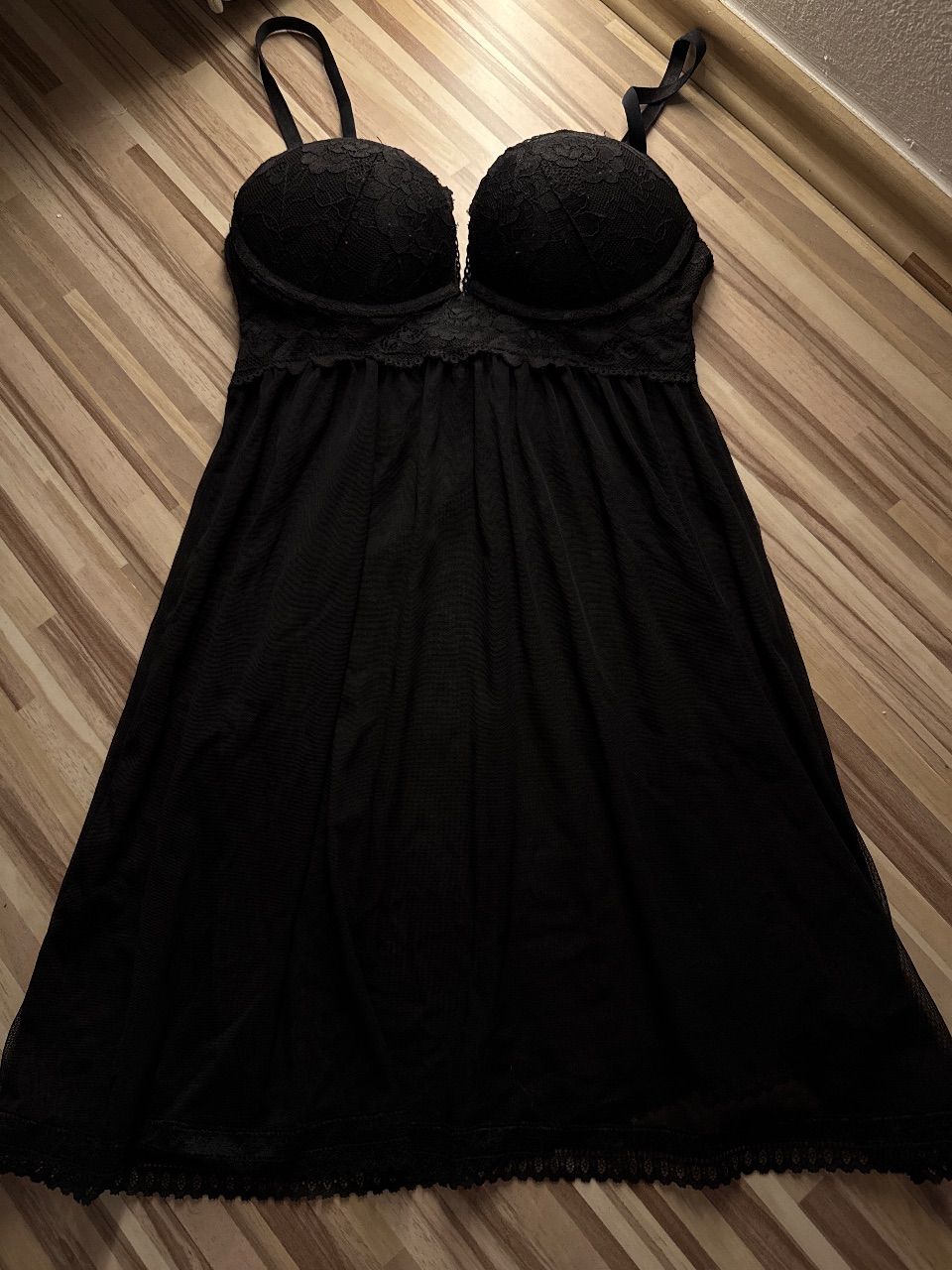 Schwarzer getragene Nachtwäsche/Dessous Size XS