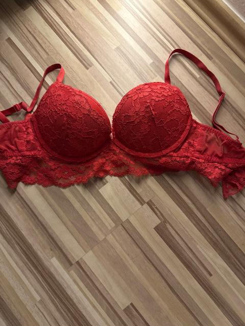 Roter Push up BH Size XS