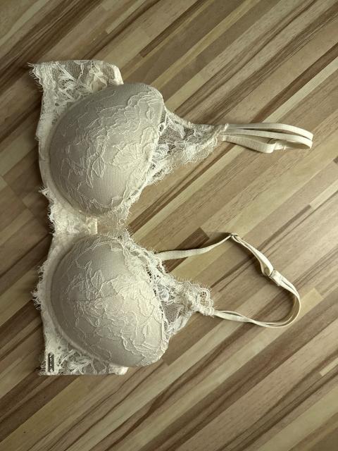 Weißer Push up spitzen Bh Size XS