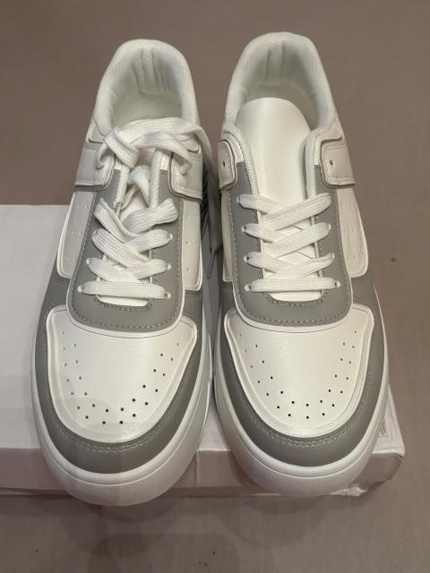 Sneaker / Chunky Turnschuhe Weiß-Grau –