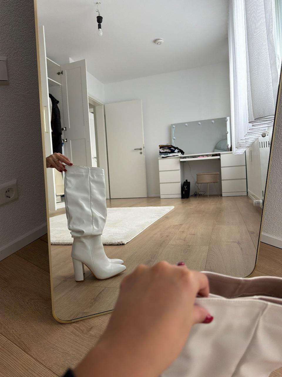 Stiefel weiß