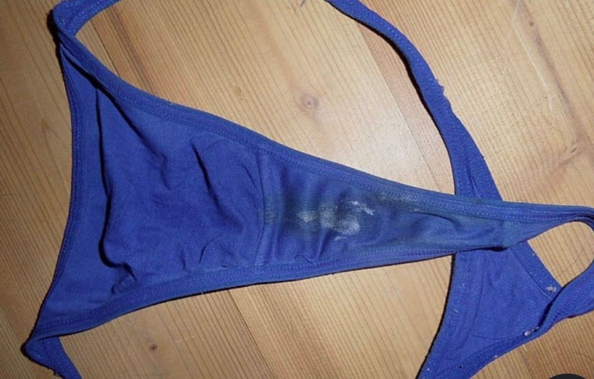 Getragenes hösschen zu verkaufen