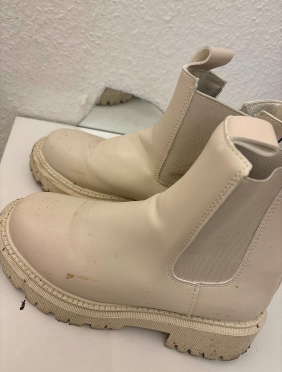 Getragene Stiefel 