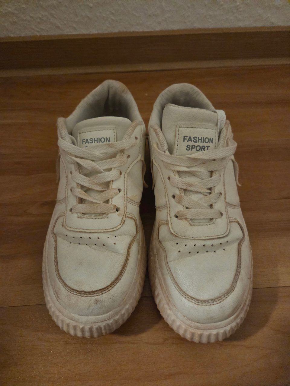 Getragene Schuhe  Size 38