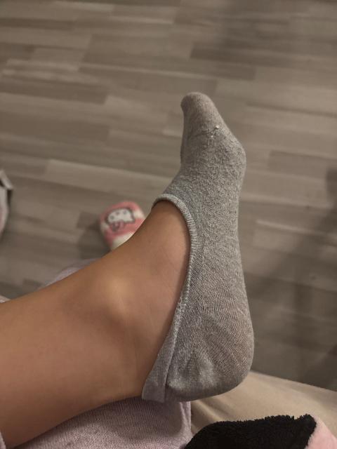 grey worn socka Size S