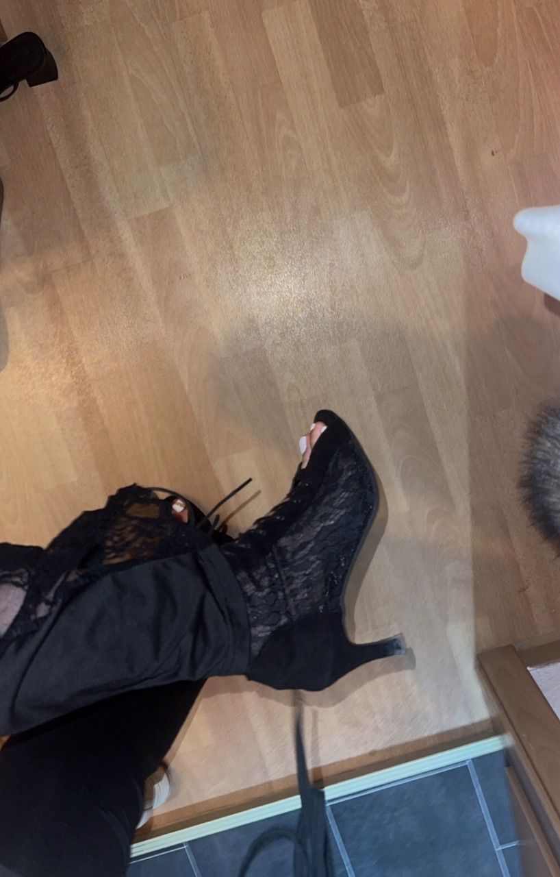 Fußbilder/Videos und Schuhe (bei Interesse gerne schreiben)  Size 39