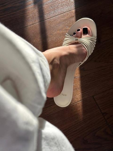 Can you spoil me a little? 🤭 Size XXS