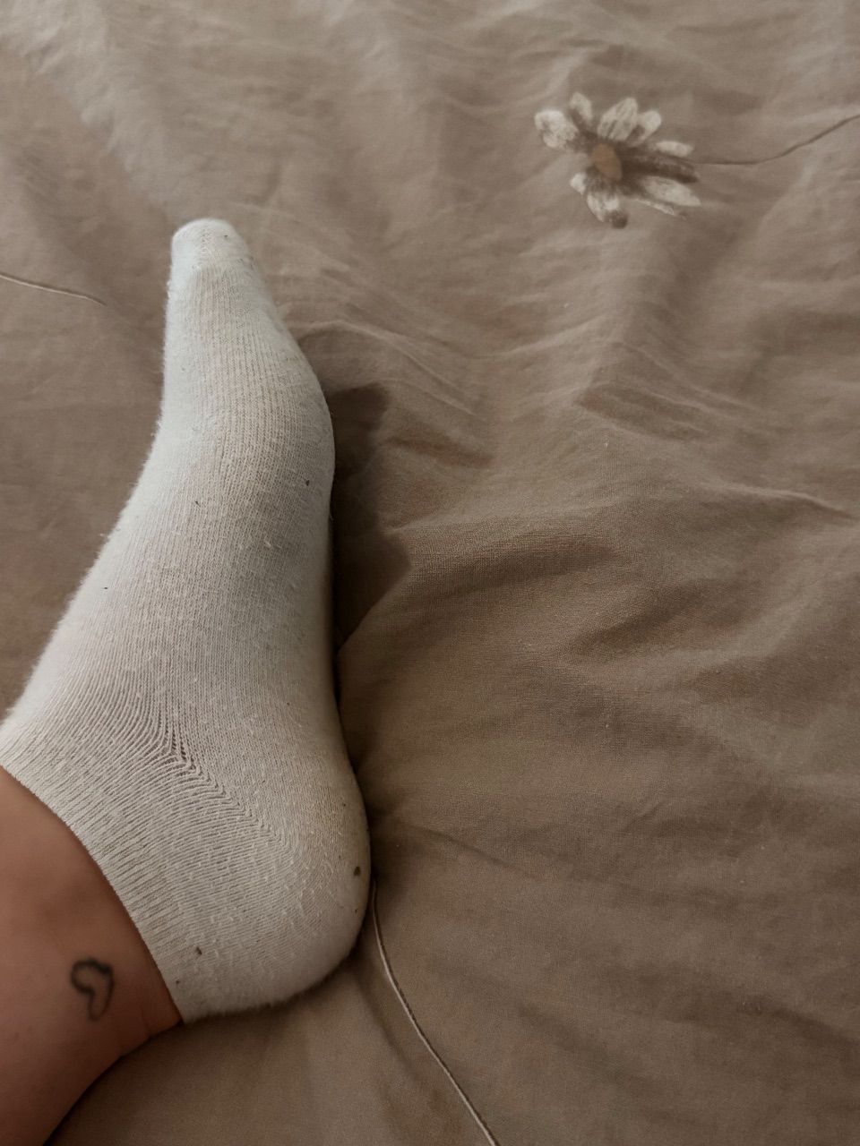 YouShow Getragene Socke kleine Füße 
