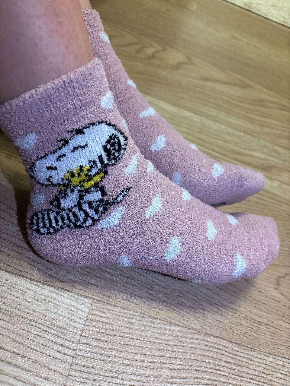 Rosa Kuschelsocken, getragen