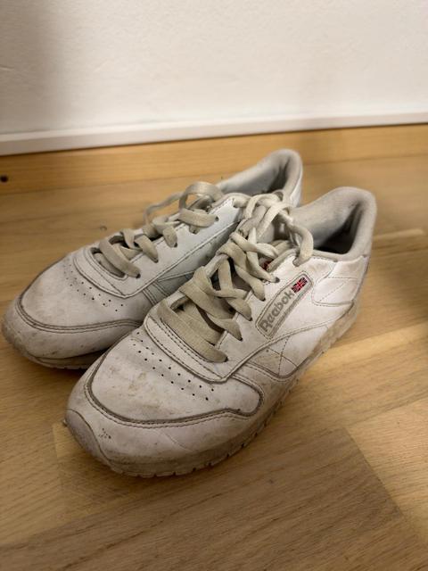Reebok Extrem Stark getragene Reebok Classics in Weiß Size 38
