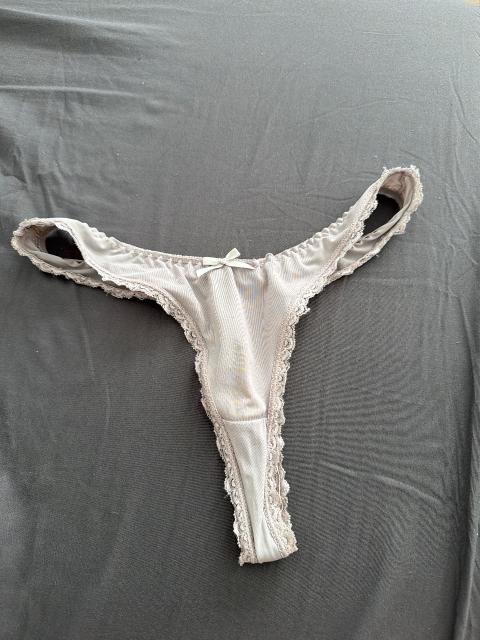 Keine Gut riechende Tangas Size M