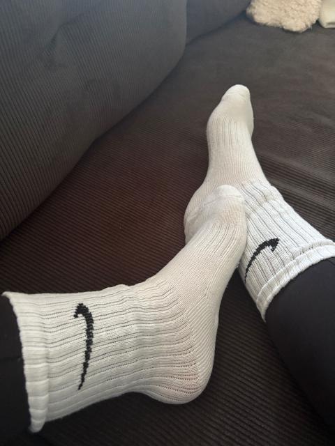 Fussbilder oder dreckige Socken