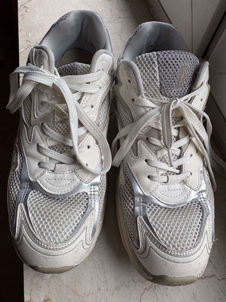Getragene schuhe 