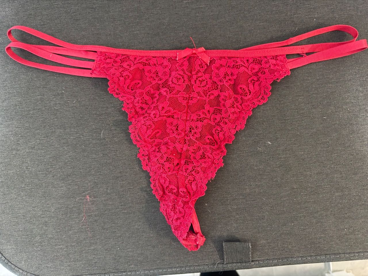 Sexy roter String 