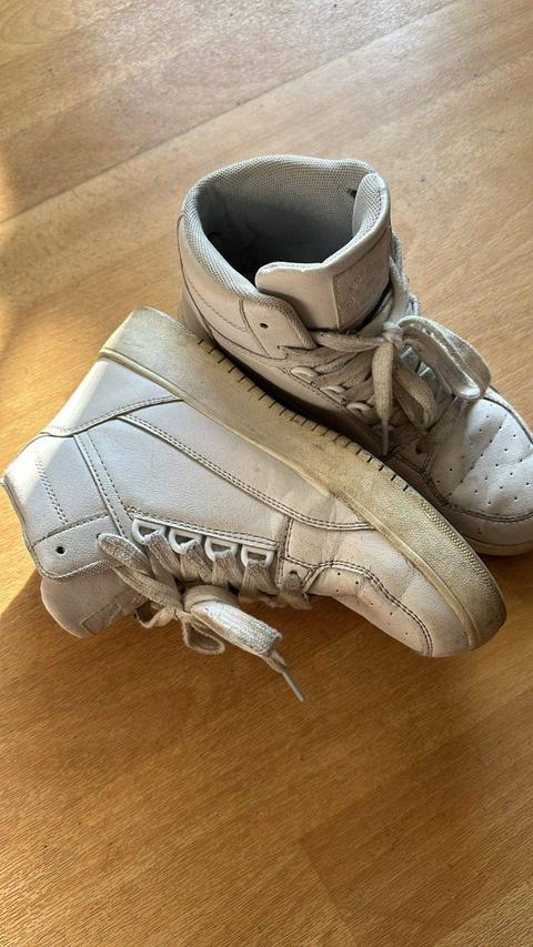 New Yorker 🤍 Weiße hohe Sneaker – Schuhgröße 36 Size 36