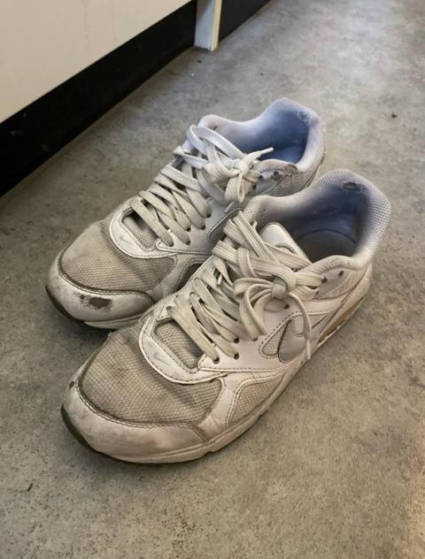 Nike 🤍 Nike Air Max in Weiß – Größe 37 – stark getragen Size 37